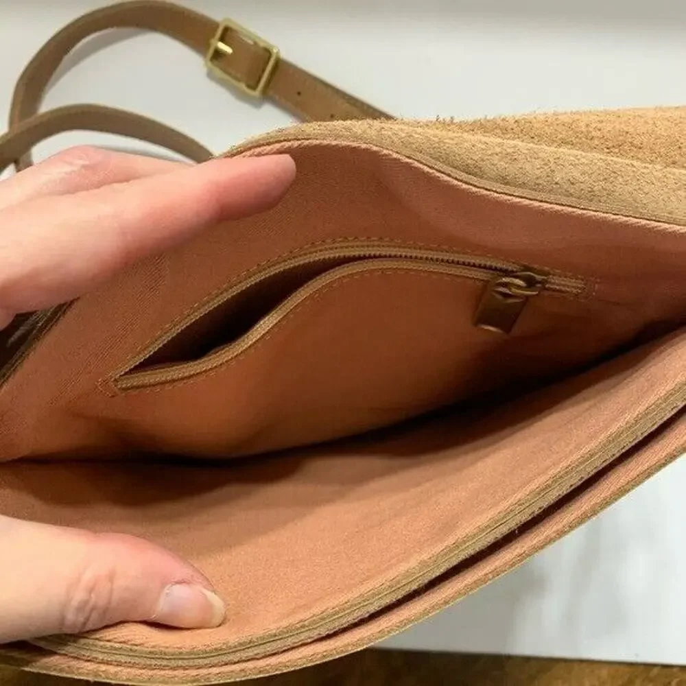Sseko‎ Half Moon Cognac Leather Crossbody Bag Adjustable Strap Purse Size Small